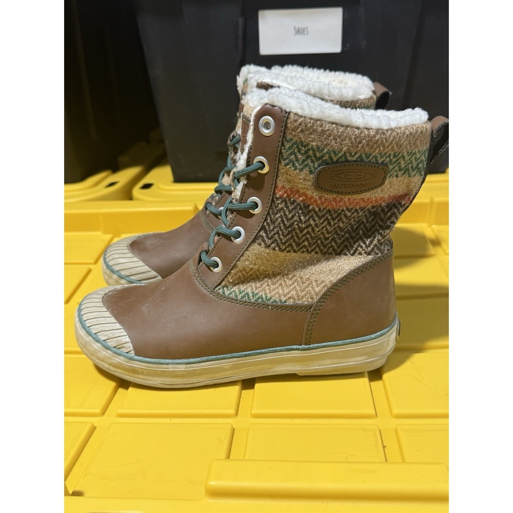 Keen Elsa Mid Sherpa Lined Boots Women's Size 7.5